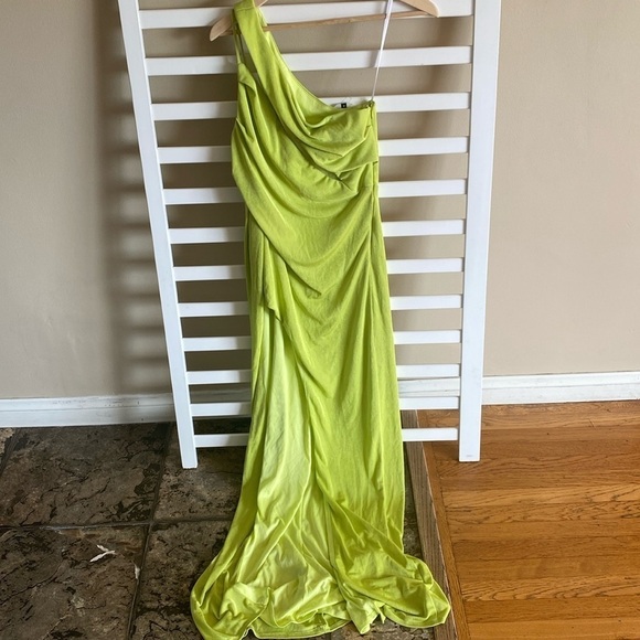 NWT Katie May Green Chartreuse Gown Open Slit Size Small - Picture 5 of 12